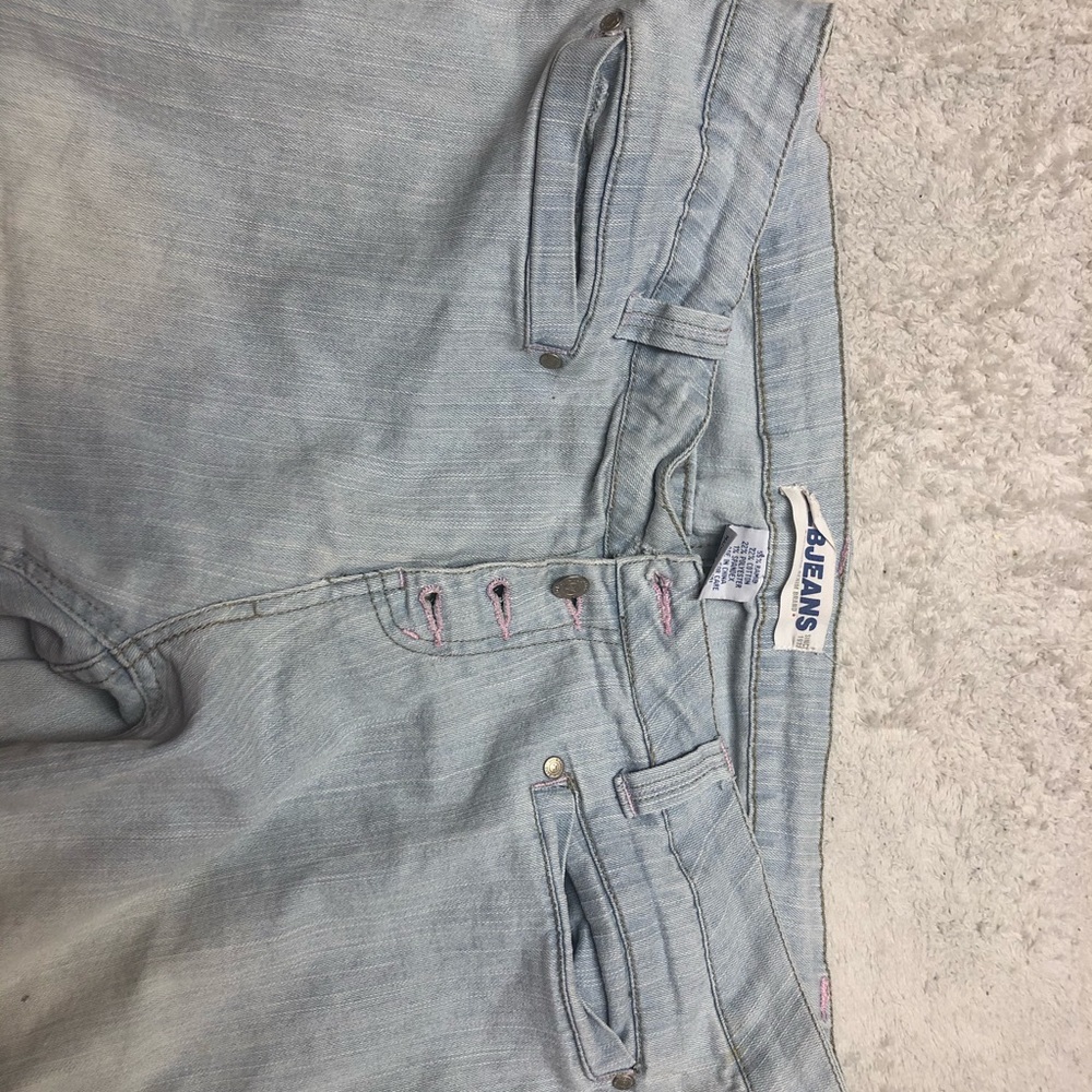 Jean Capris. - Picture 2 of 3